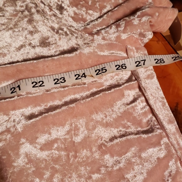 BEAUTIFUL VELVET TOP NWT - Picture 3 of 3